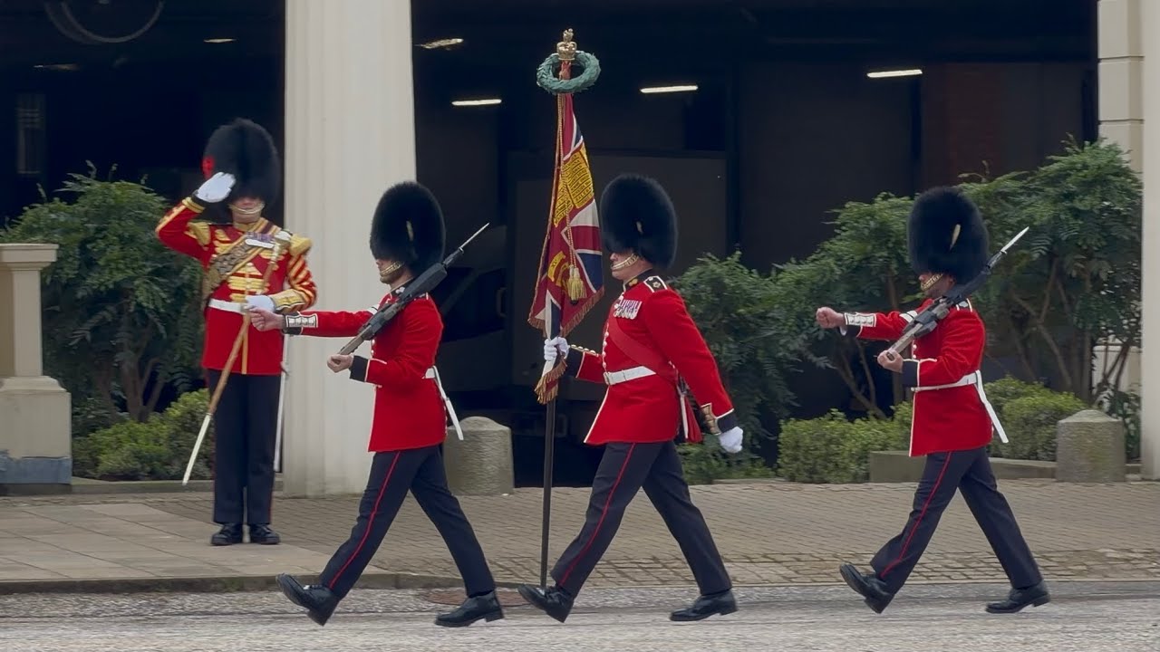 First Sighting: King’s Guards Summer Uniform Inspection 2026 — plus March to Buckingham Palace 🇬🇧