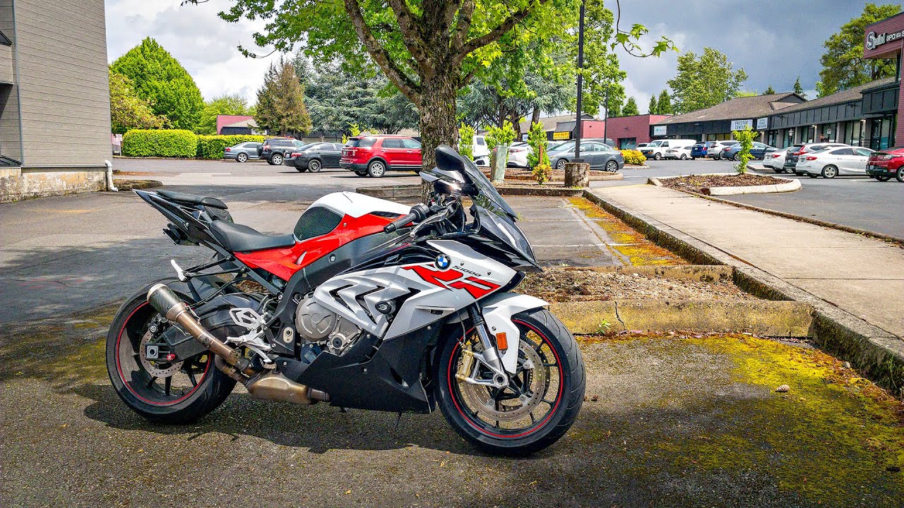 2018 BMW S1000RR Test!! • Throttle & Brakes..! | TheSmoaks Vlog_2376