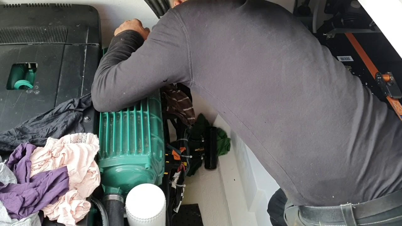 Rensing av kjølevannssystem på Volvo Penta D6