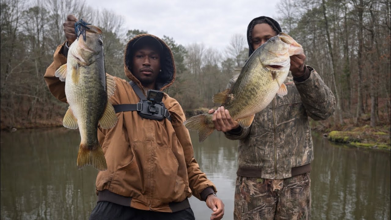 This Hidden Lake holds Monster Big Bass😳