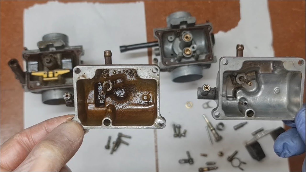 Yamaha RD/RZ250 Restore Part 2 - Rebuild the carbs