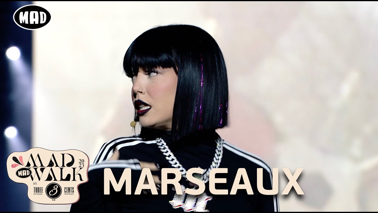 Marseaux for adidas – We will rock you / Μαύρο καρέ κοντό  | MadWalk 2023 by Three Cents