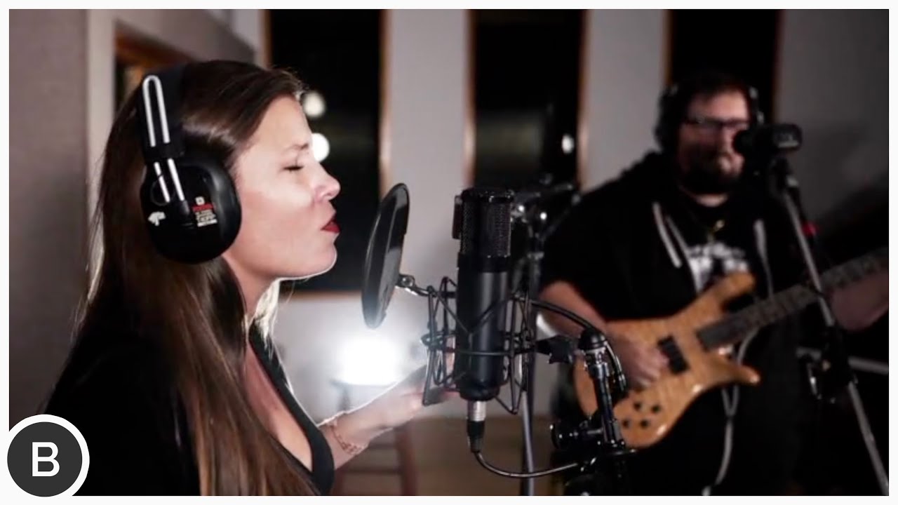 AMAZING BASS & VOICE DUO !!