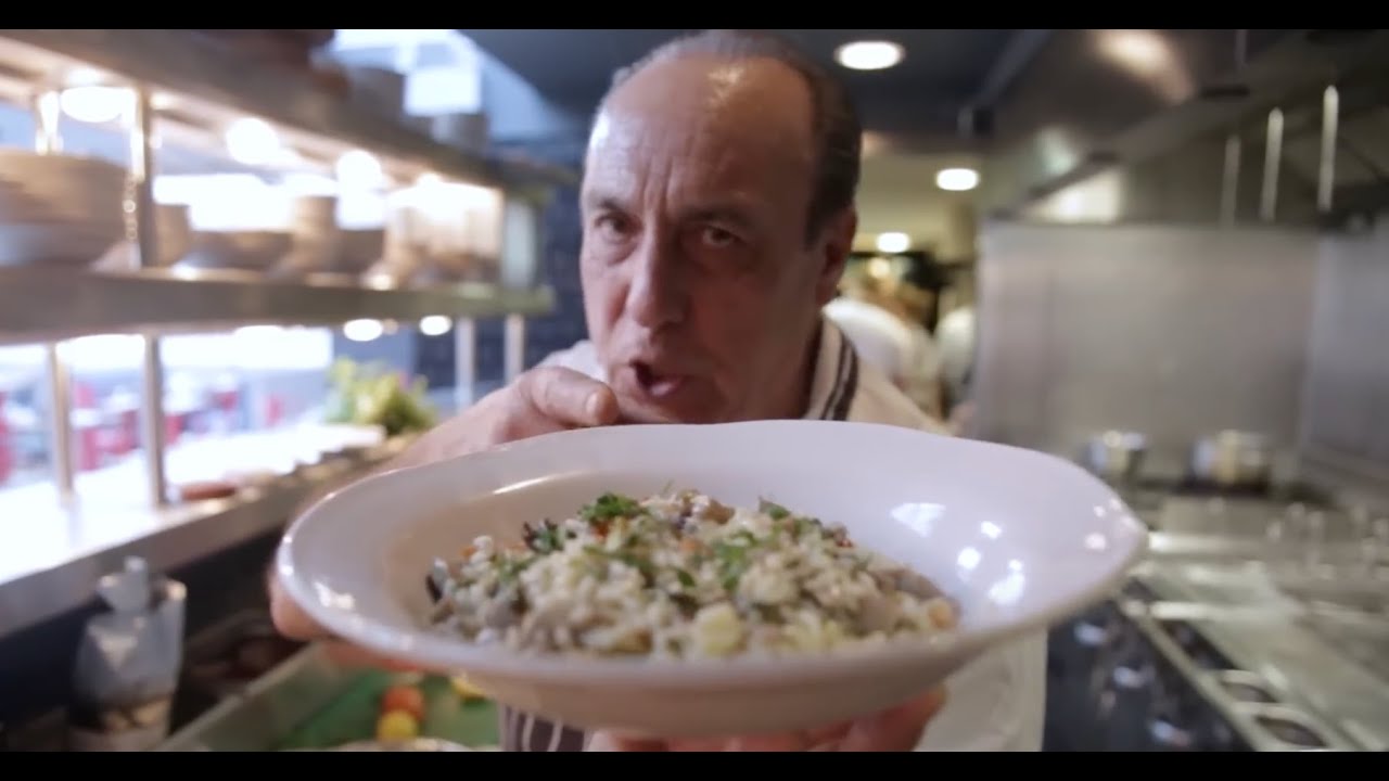 Сливочное ризотто со свежим тунцом, чили и каперсами | Дженнаро Контальдо