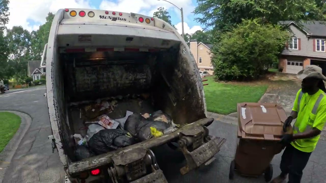 Bulk Garbage Waste Pickup in Residential neighborhood w/ Can Man Cam | POV | ASMR | 4K Full UHD
