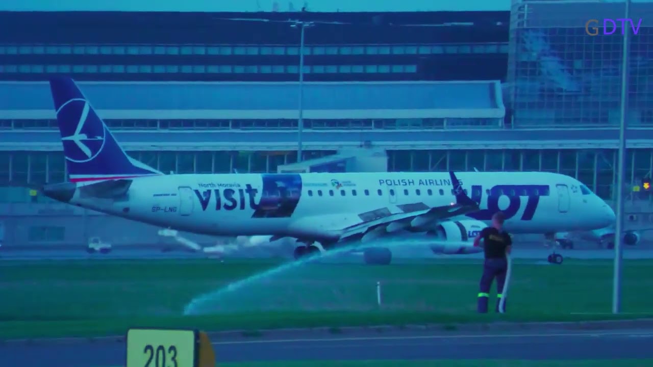 Embraer ERJ 195AR SP-LNG WARSAW 17.04.2025 4K PL