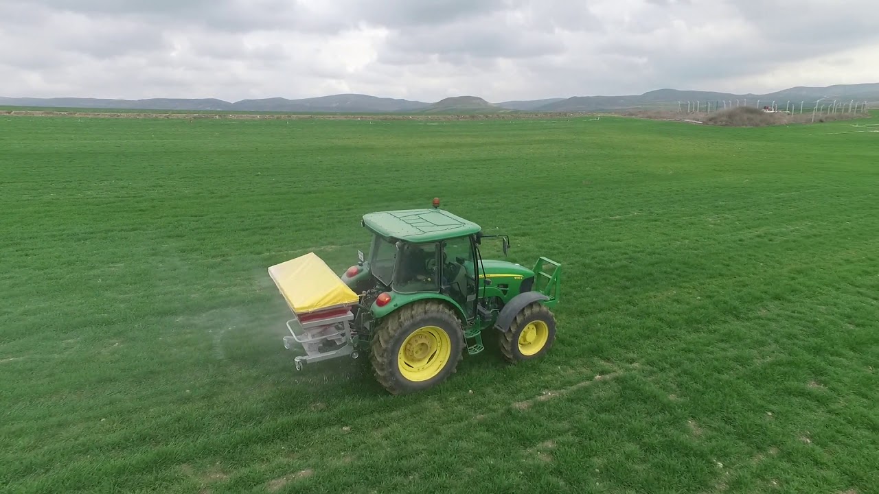 Eker-Mak GÜBRE SERPME MAKİNESİ-FERTILIZER BROADCASTER