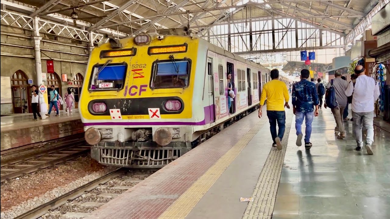 Mumbai Local Train  Back To Back Action at Byculla Station Mumbai ll Mumbai Local Train 