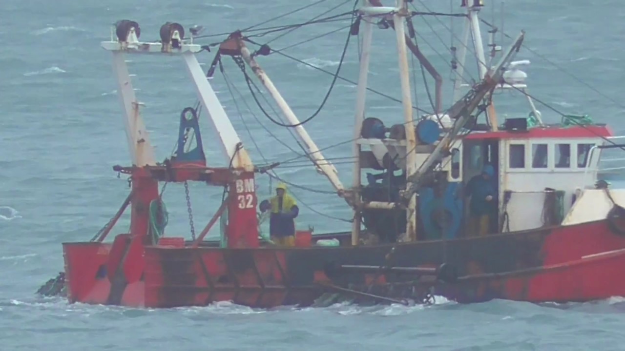 Brixham Fishermen At Work In The Rain 20/03/2017