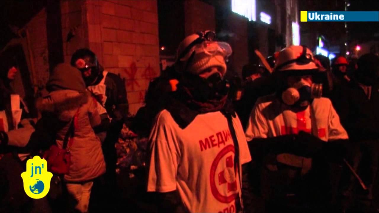 Ukraine Crisis: Kiev protests spread nationwide as activists storm regional administrations