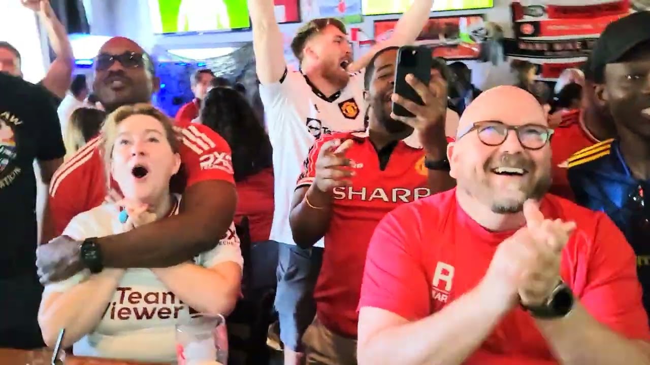 Liverpool 1 - 2 Manchester United - MAGUIRE  Scores Winner , Fan's Go super Crazy 