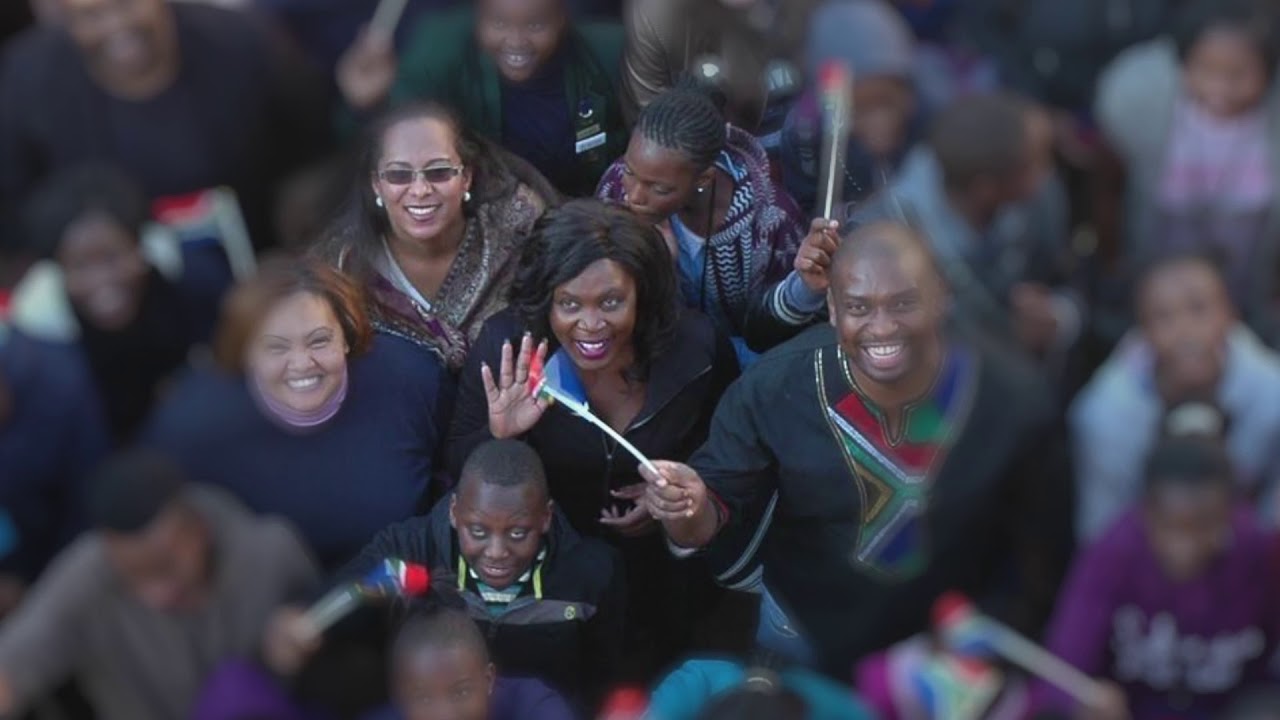 SA Heroes - Lindiwe Matlali - Africa Teen Geeks (1min)
