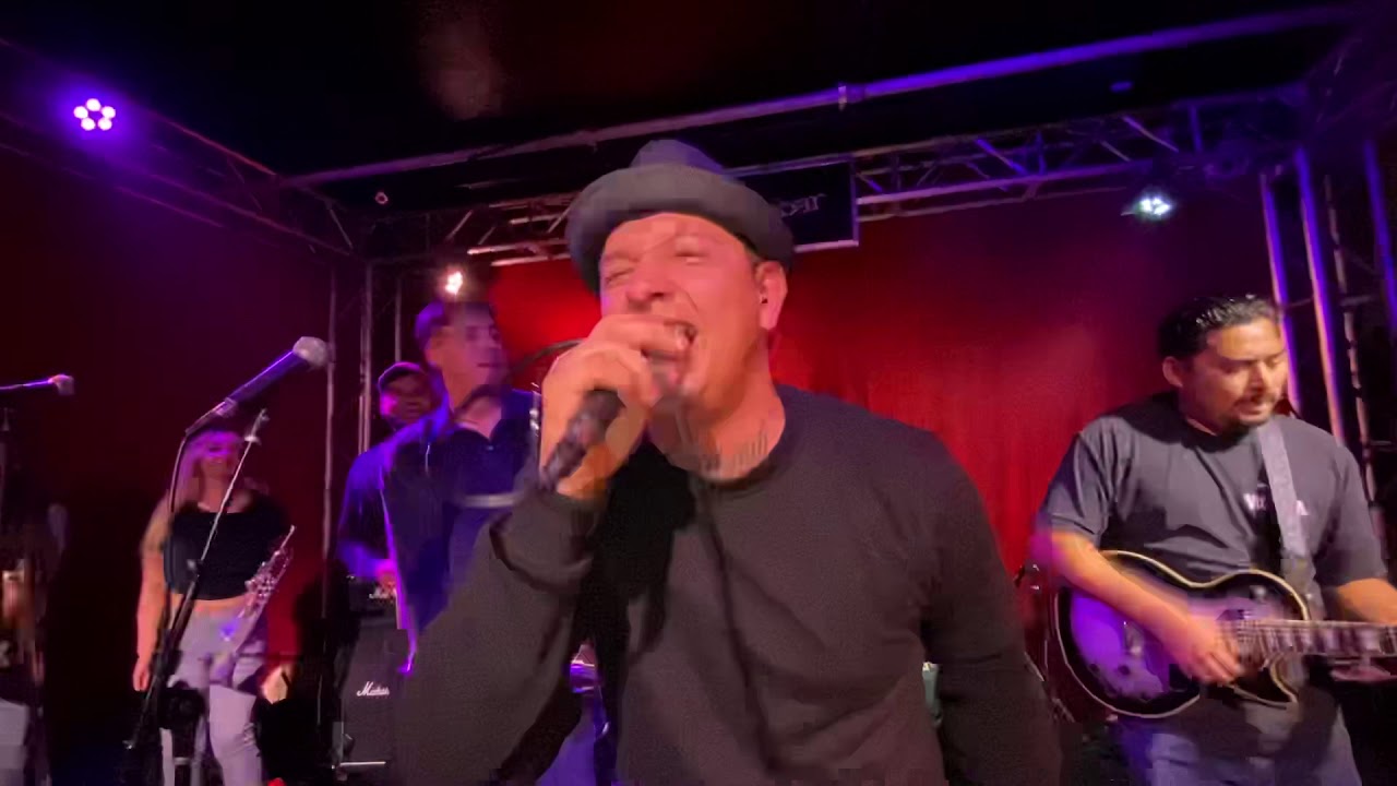 Red Store Bums - La Misma (Slidebar 11/27/19)