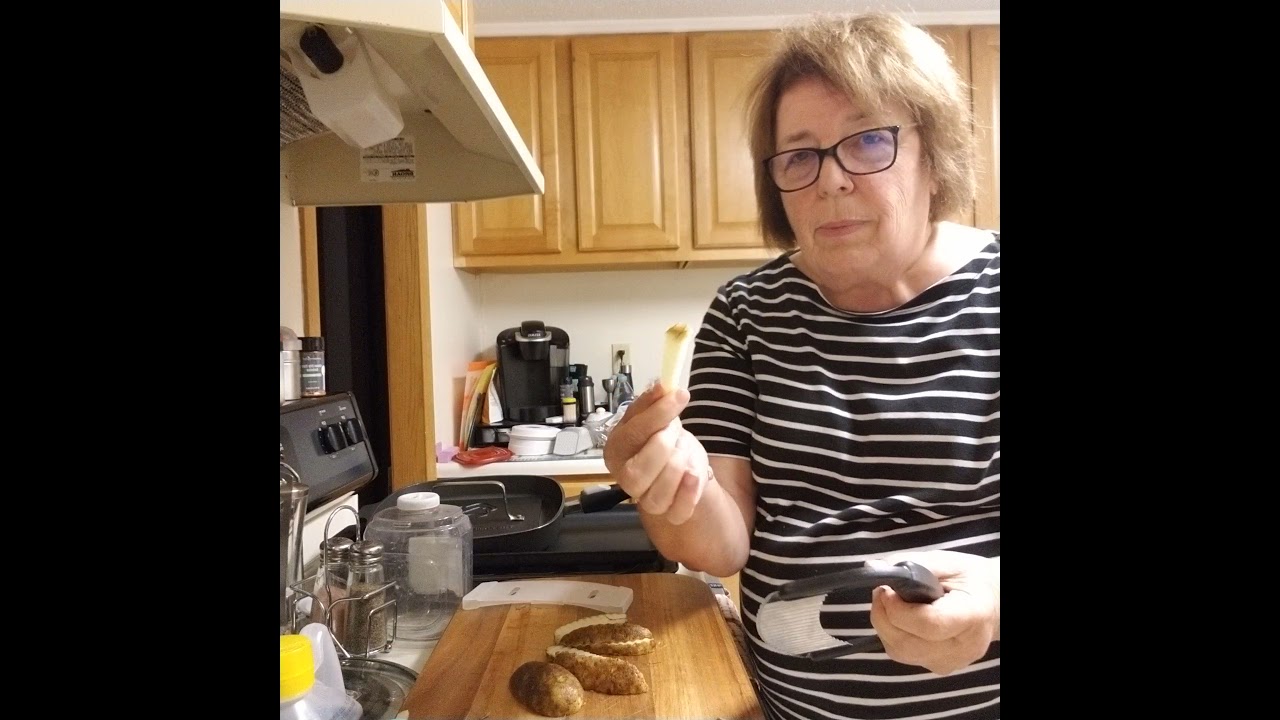 Using the crinkle cutter to make french fries