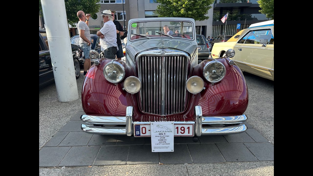 Old timer & classic show in Sint-Lievens-Houtem .