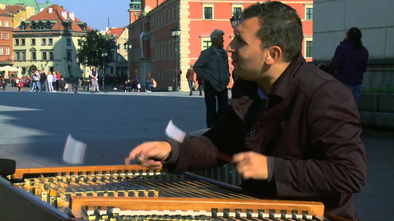 Cymbały w Warszawie cimbalom dulcimer George Balan, Autumn Leaves My Way Ballad for Adeline, street