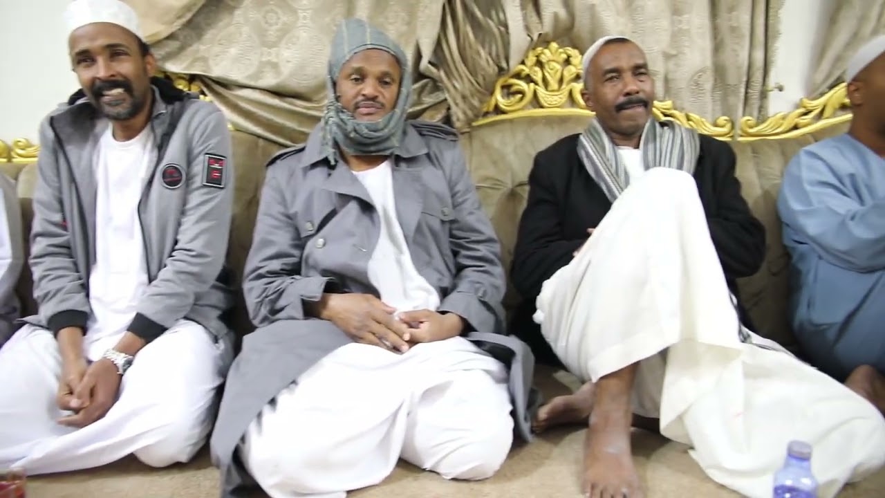 أولاد الشيخ كمال الدين صلى القديم الحي على الفي قبرو حي دائماً الناجى شاف الحي
