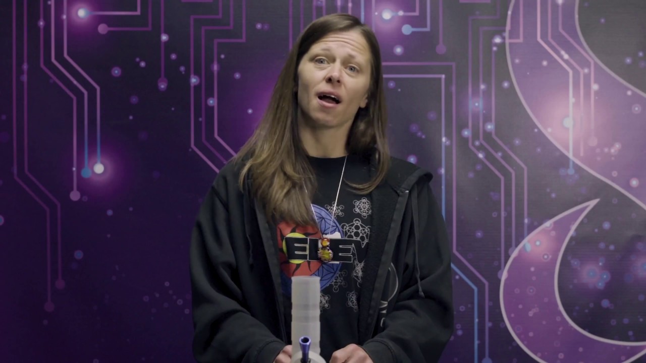Accessory Review: Roll Uh Bowl Water Pipe - ELEV8Presents.com