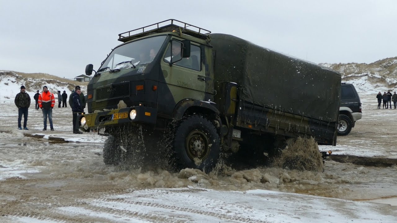 MAN 8.136 Truck Working Hard in The ICY Water | Icy Mud | Løkken Beach Tour 4x4 2018