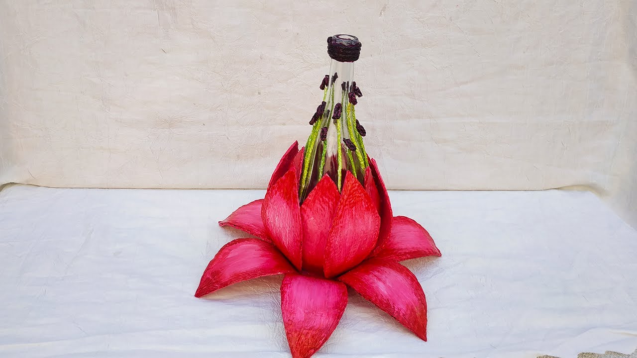 Идея декора бутылки своими руками  из картона и джута. Декор бутылок своими руками