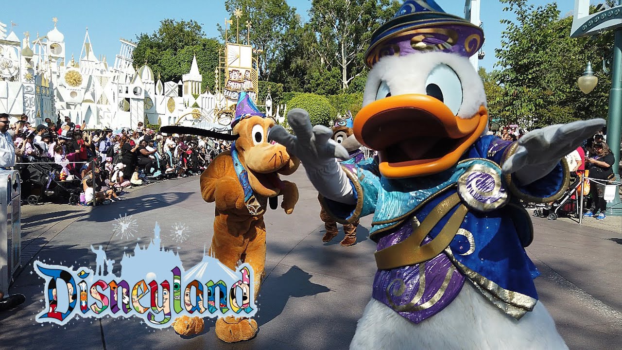 4K DISNEY MAGIC HAPPENS PARADE LABOR DAY 2023