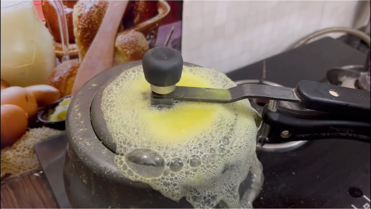 कुकर रिपेयरिंग कैसे  करें How to solve Pressure cooker leakage - Kitchen tips & Trick Cooking Tips
