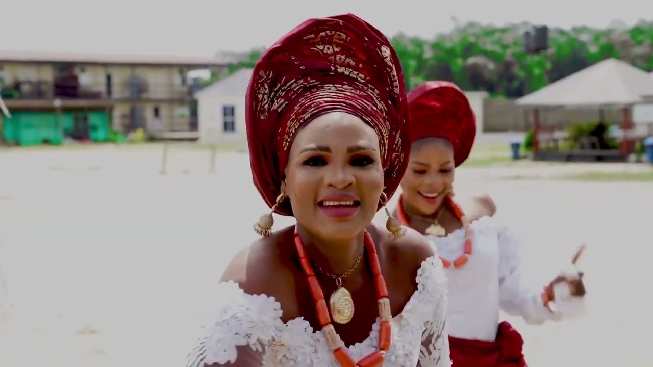A MUST WATCH: NEW DIMENSION PRAISE CONTINUITY. Mind blowing Ebio songs to God Almighty. 🎤🎸🎹