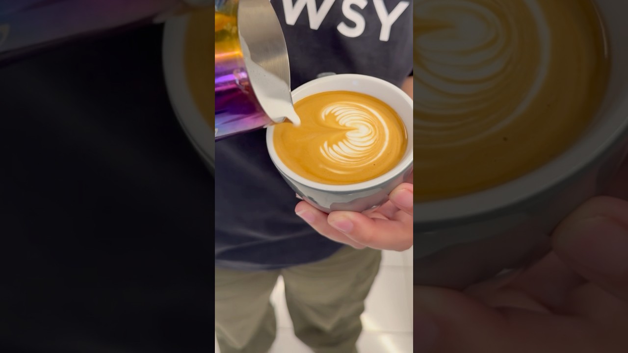 Simply amazing! 🤩 #latteart #latte #coffee #barista #baristalife
