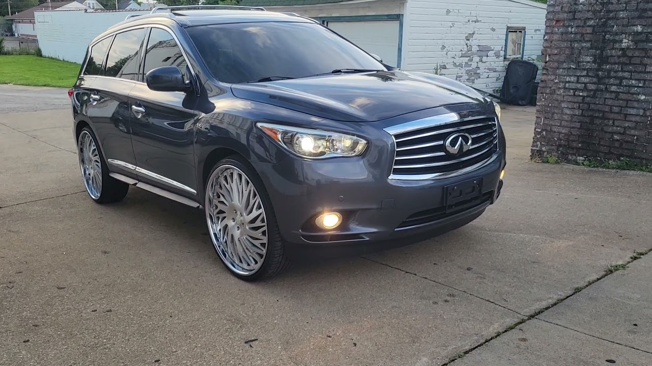 Infiniti Qx 60 on 26 inch forgiato Rims