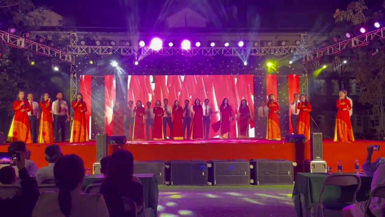 VIỆT NAM ƠI MÙA XUÂN ĐẾN RỒI- HUY DU- GV. THPT DUY TÂN_ĐÀ NẴNG