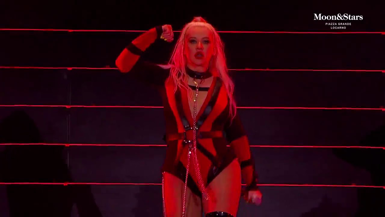 Christina Aguilera - The X Tour - Fighter (Live at Locarno, Switzerland)