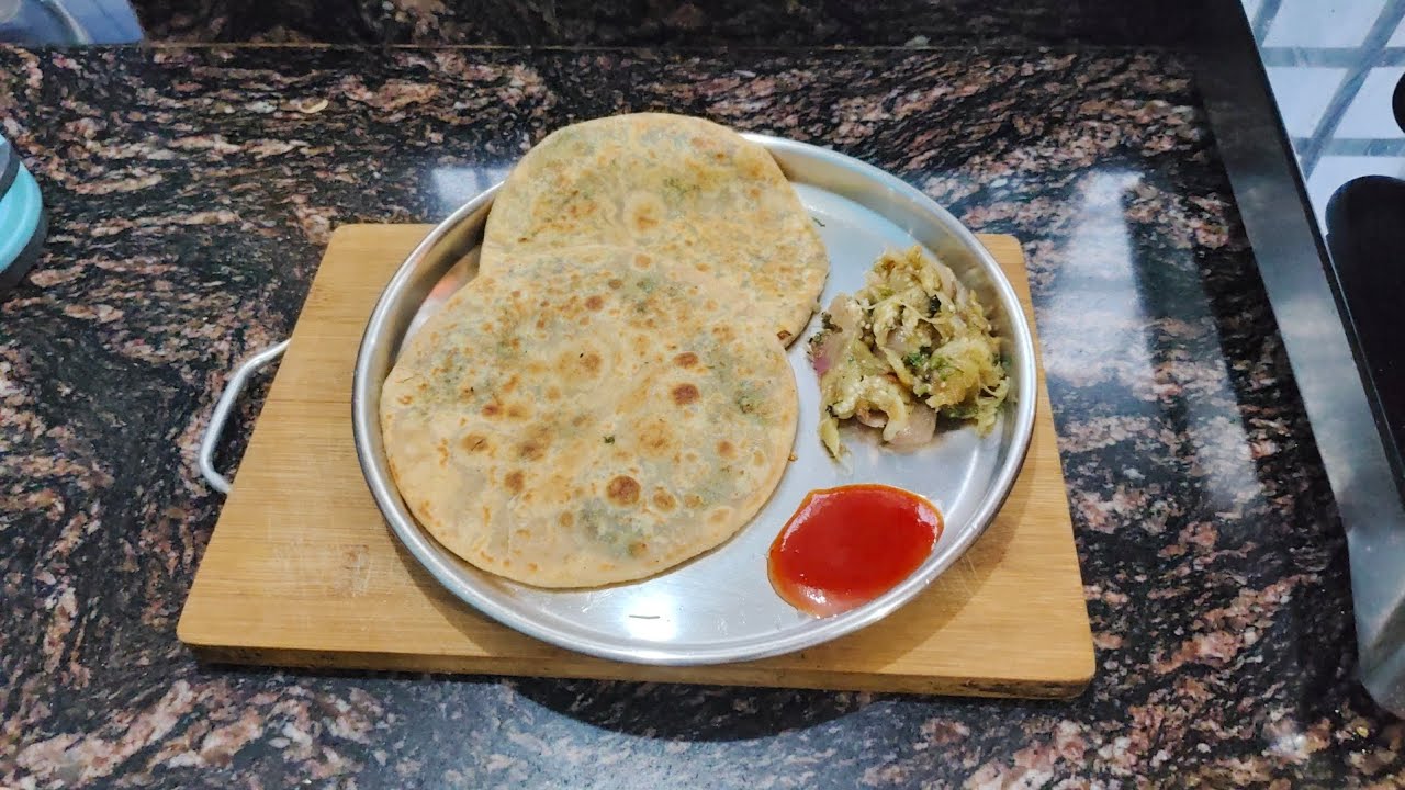 Subah ka nashta Palak moong dal paratha