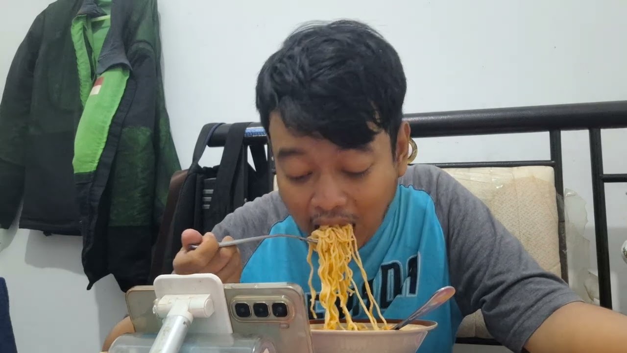 Makan Mie Seedap Kari Kental #makan #mie #miesedap #food #foodie #foodblogger 