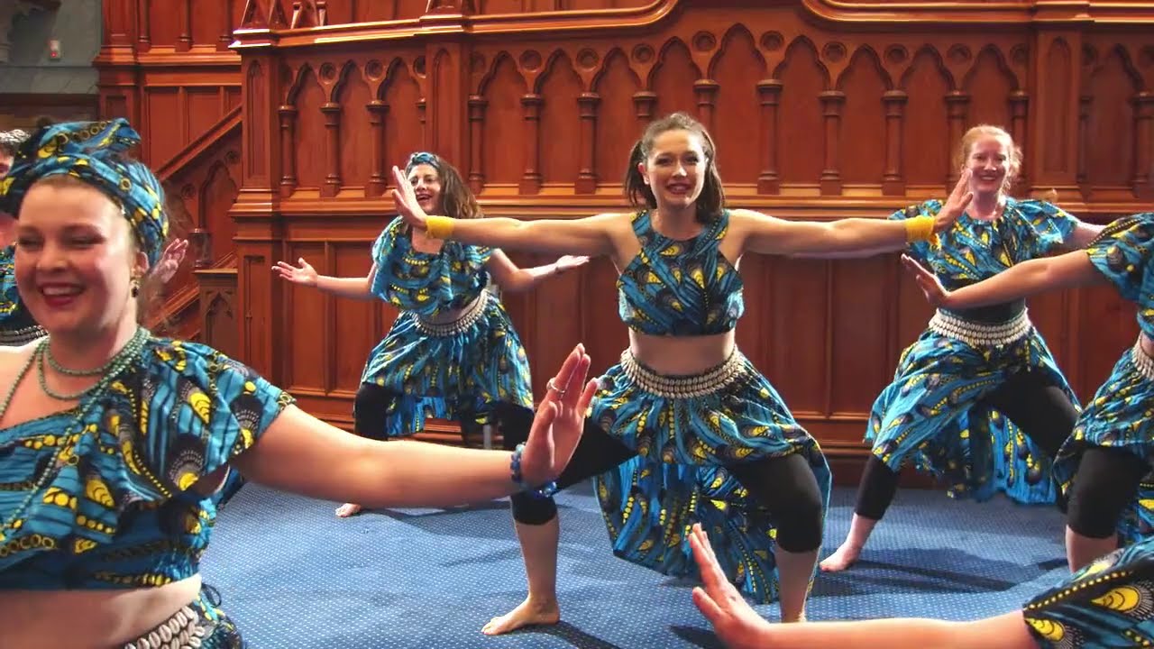Moringa dancers and Kubatana drummers-Sofa Moribayassa