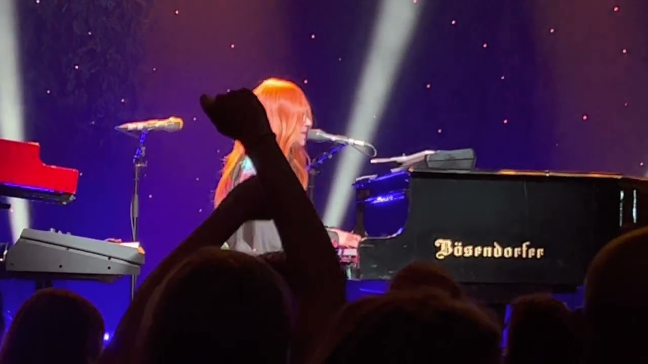Tori Amos - 