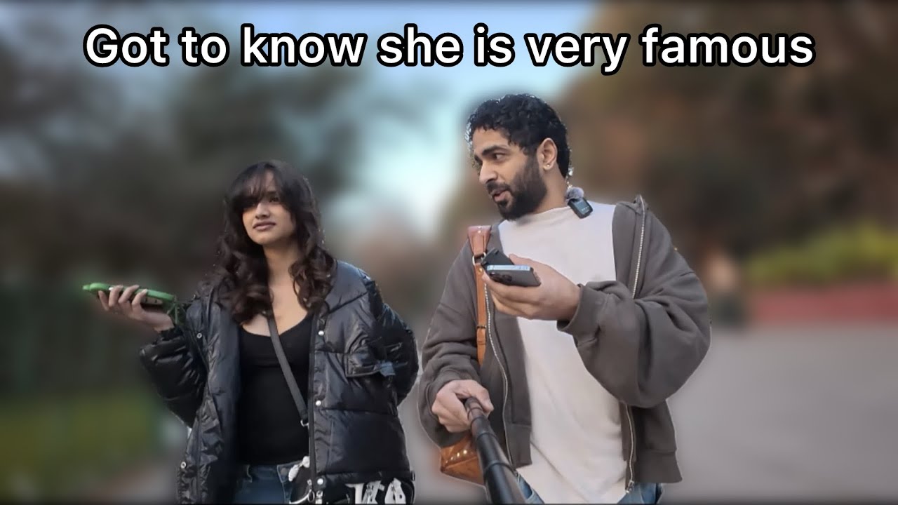 Chalte firte baatien with strangers 