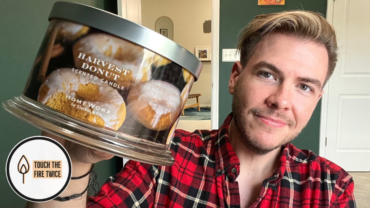 Harvest Donut Candle Review | HomeWorx by Slatkin & Co. | TouchTheFireTwice