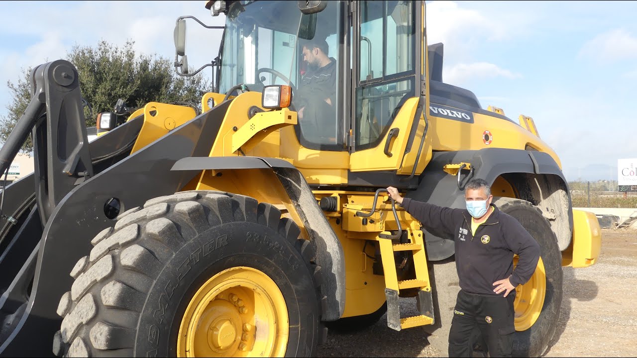 VOLVO L110H llegada a Palma.