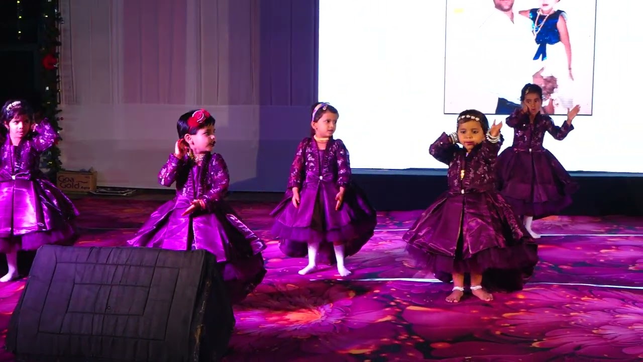 Nursery & lkg girls tribute to fathers