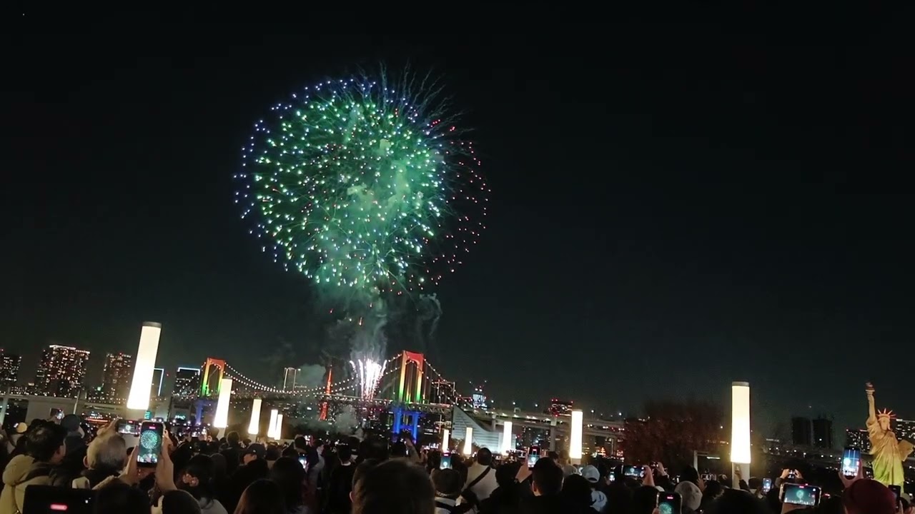 Odaiba Winter Fireworks Dec 2025– Beautiful Tokyo Bay Lights