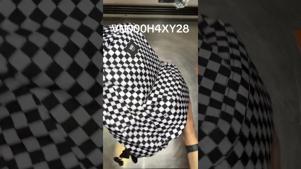 Vans Old Skool Check Backpack [VN000H4XY28] &ndash; Kultowy plecak w kratę! 🖤🤍 #fashion #unboxing #sale