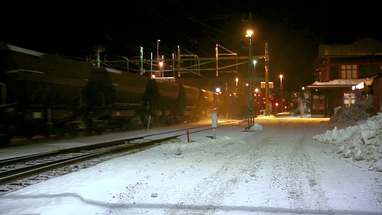 Malmtåg i Gällivare kvällen den 23 mars 2016