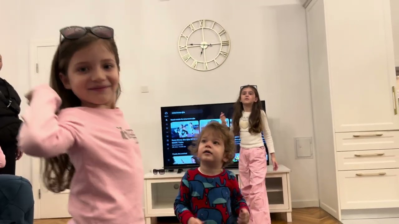 “TALENT SHOW” - nga Reina Morea Ajka