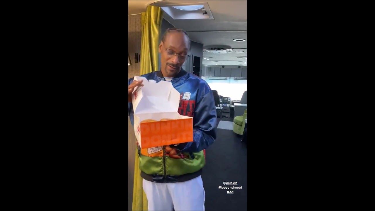 SNOOP DOGG GETS HIS OWN SPECIAL DUNKIN' DONUTS SANDWICH