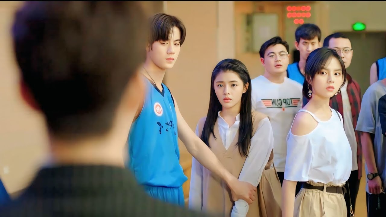 Poor Girl Bullied in The School But the Most Popular Guy in The School Defends her and Fall in Love