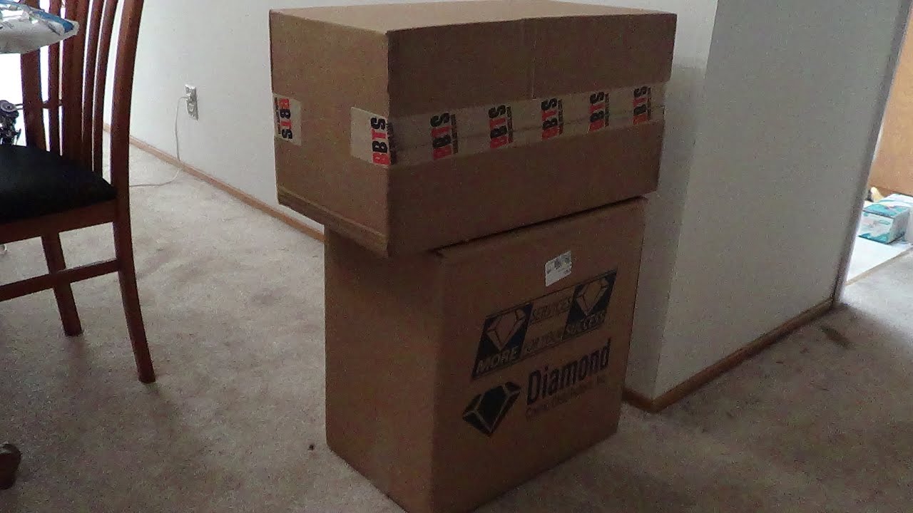 Diamond Select and BBTS Unboxing Video
