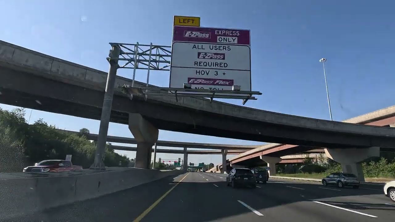 Driving in Alexandria, looking for i95 to Woodbridge, VA, USA.
