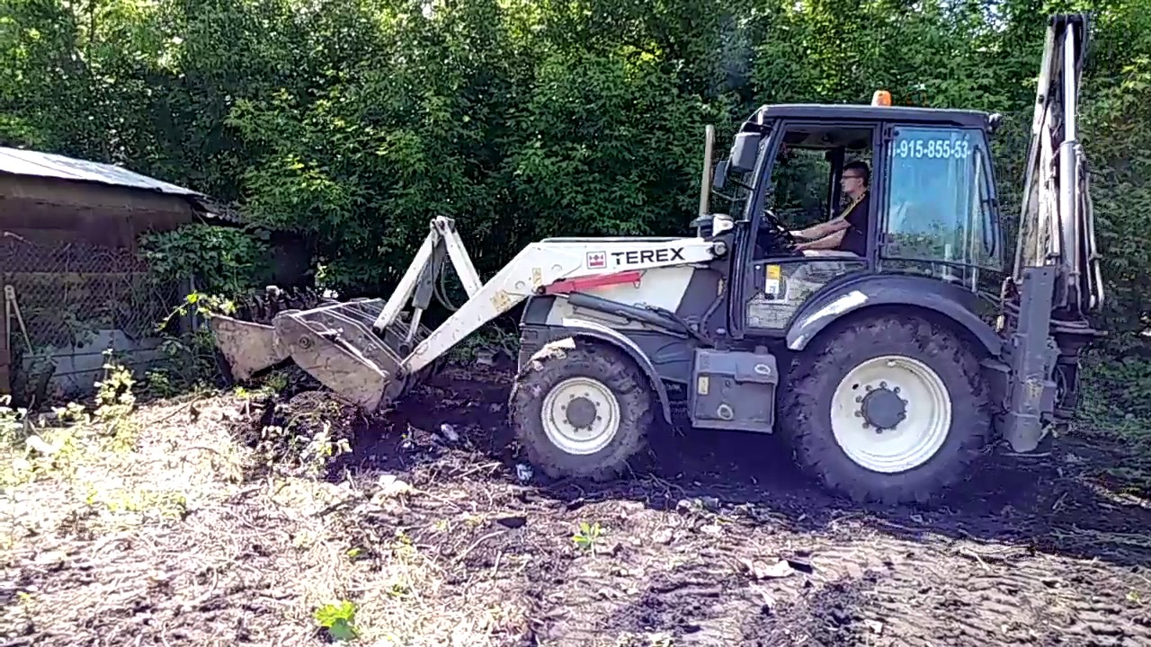 Планировка участка экскаватором-погрузчиком TEREX 860 SX. Расчистка заброшенного участка. Часть 2