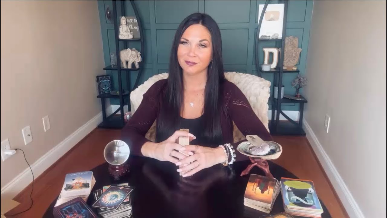 LIBRA | Keep Your Cards Close to Your Chest 🃏🔮 | Libra Tarot Reading. 