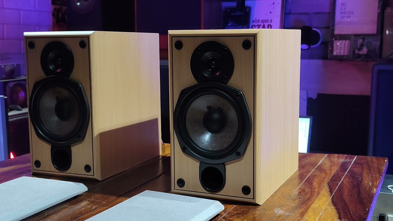 Sold//Onkyo Bookshelf Speakers//Available for sale//6k/8799731864